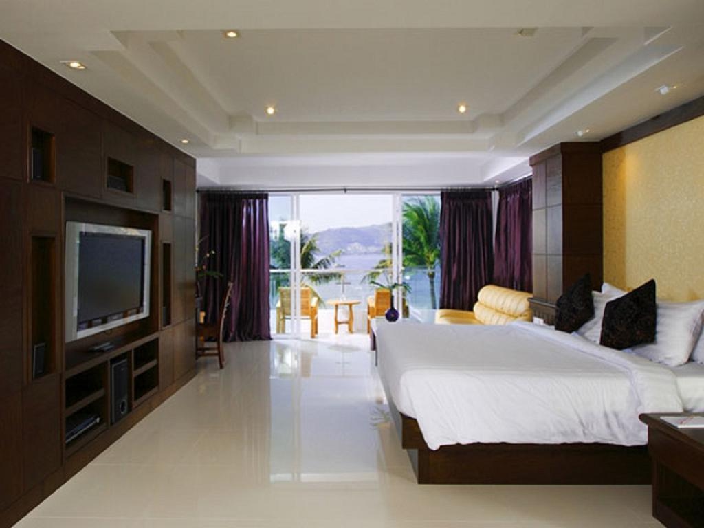Rayaburi Beach Club Patong Room photo